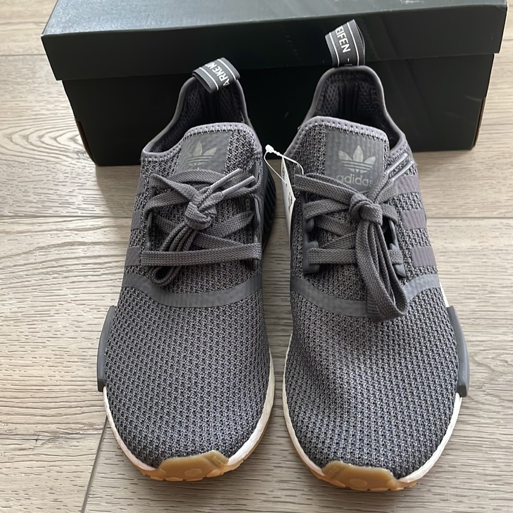 ADIDAS NMD R1 "GUM SOLE" Gray - Picture 6 of 16